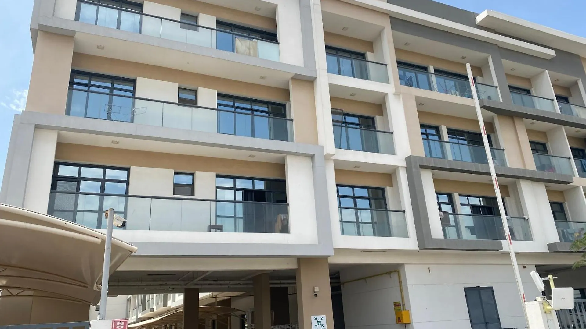 2Bhk Furnished Apartment - Dip Metro Station , Mall , Bus Station Near Dubai United Arab Emirates