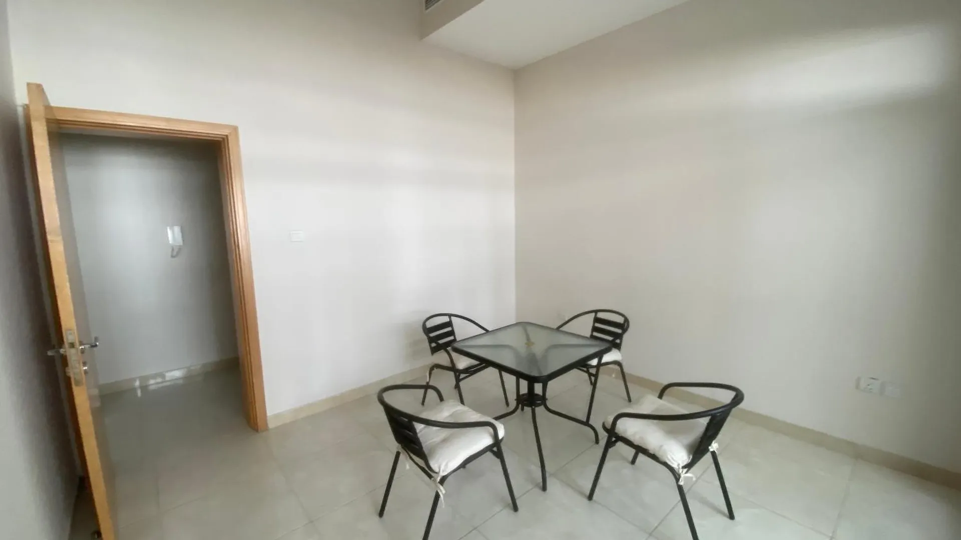2Bhk Furnished Apartment - Dip Metro Station , Mall , Bus Station Near Dubai