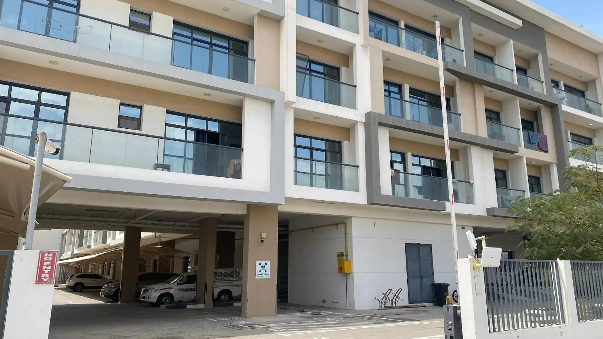 2Bhk Furnished Apartment - Dip Metro Station , Mall , Bus Station Near Dubai 0*,  United Arab Emirates